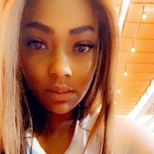 Meet your Posher, Candice